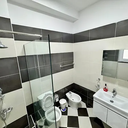 Red Infinity Seaview * Sarandë