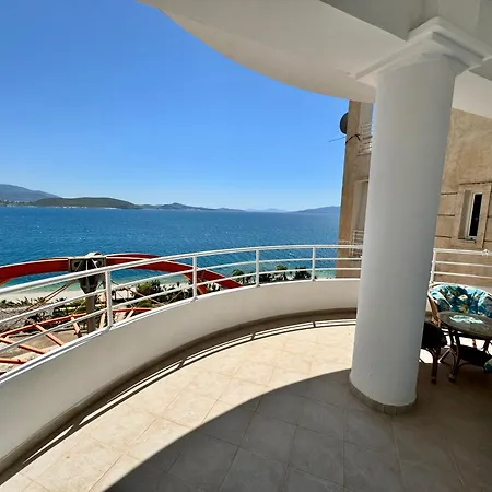 Apartmán Red Infinity Seaview Sarandë
