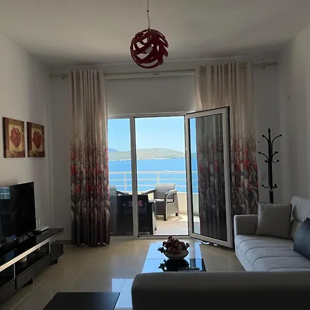 Red Infinity Seaview *