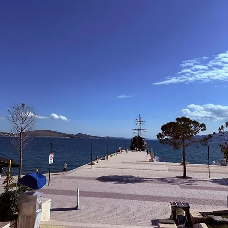 Red Infinity Seaview