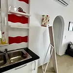 Red Infinity Seaview شقة *