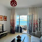 Red Infinity Seaview شقة ساراندا