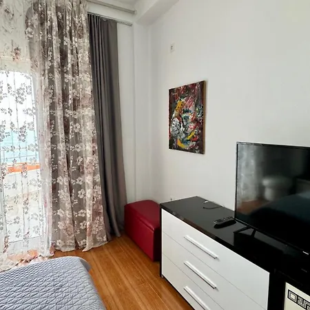 Apartment Red Infinity Seaview *